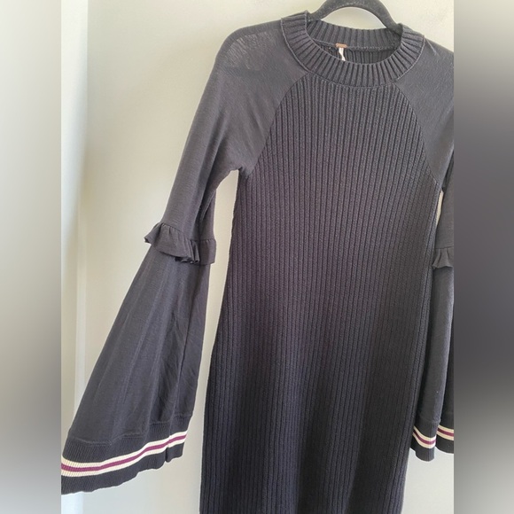 Free People Black Zou Bisou Ribbed Knit Bell Sleeve Sweater Dress Size Small - Picture 7 of 11